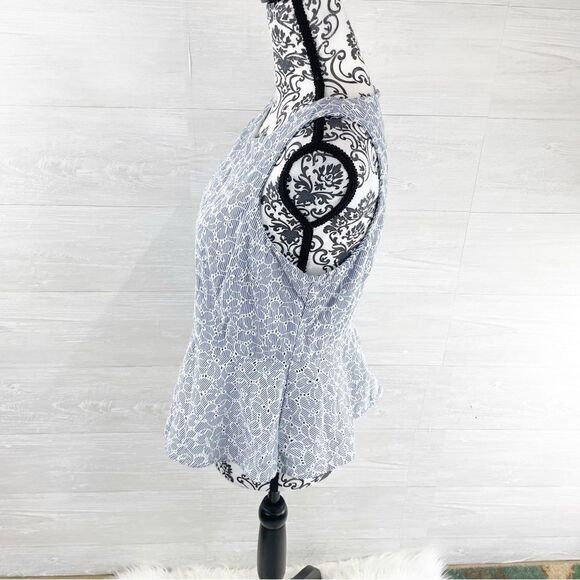 Anthropologie HD in Paris Floral Blur Eyelet Peplum Top - Picture 6 of 8
